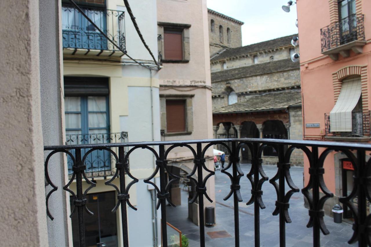 Apartamento Estiviellas, Pirineo ฮากา ภายนอก รูปภาพ